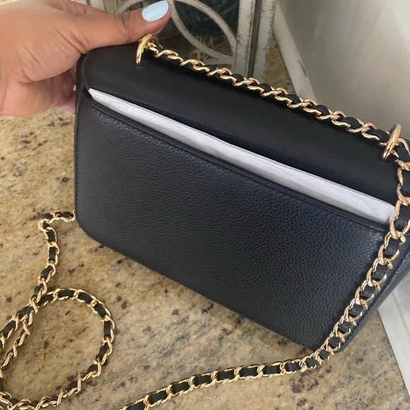 New Tory Burch Carter 🖤 shoulder bag last one - Picture 6 of 11